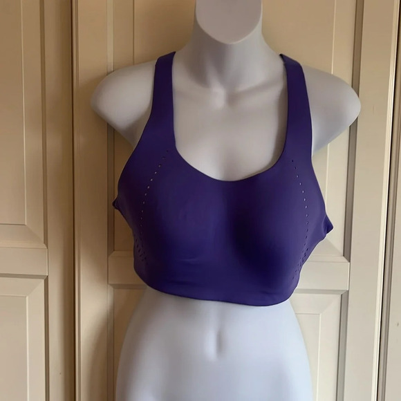 Lululemon  "2022" AirSupport Bra
*High Support, 36 C
 Lavender, Running Aerobics - Picture 7 of 11